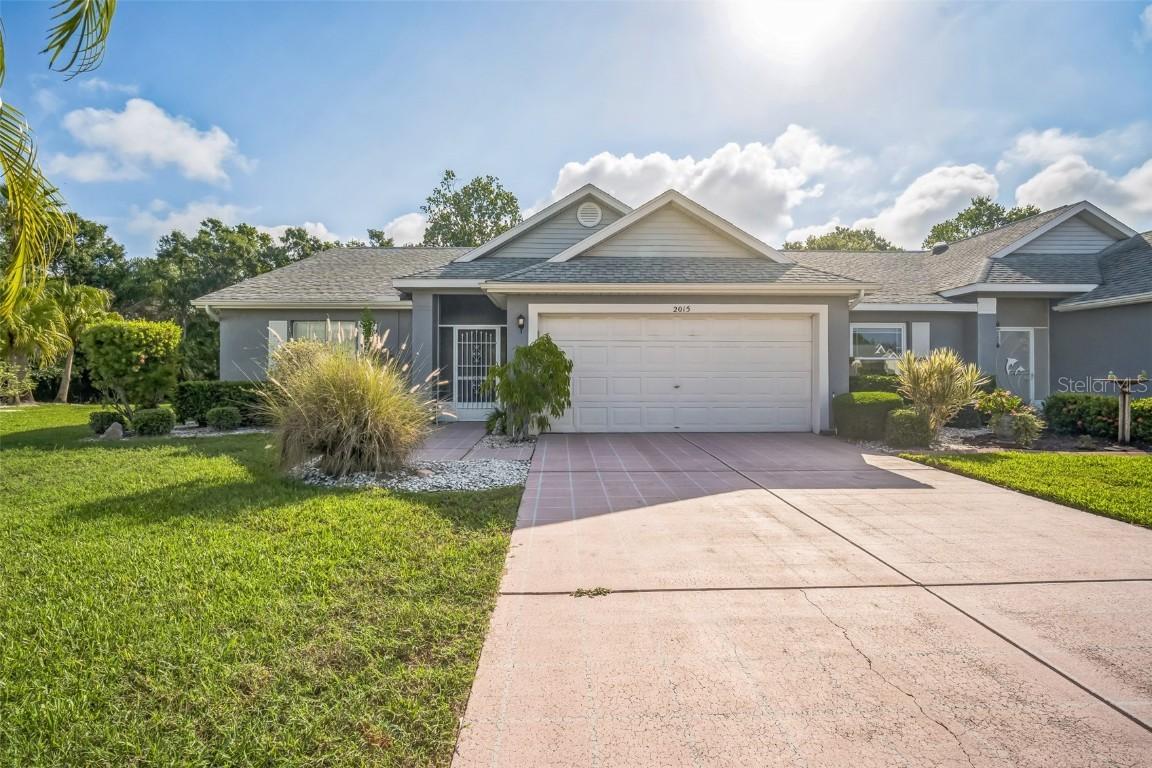 2015 Gardenia Landings Ln., Sun City Center, FL 33573