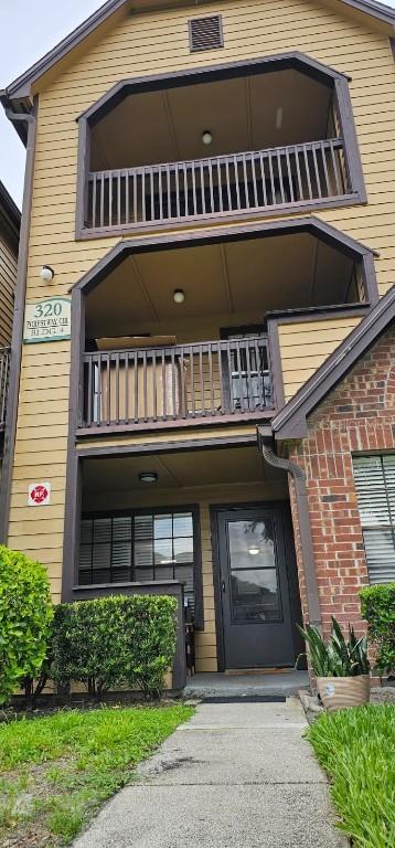 320 Forestway Cir. #107, Altamonte Springs, FL 32701