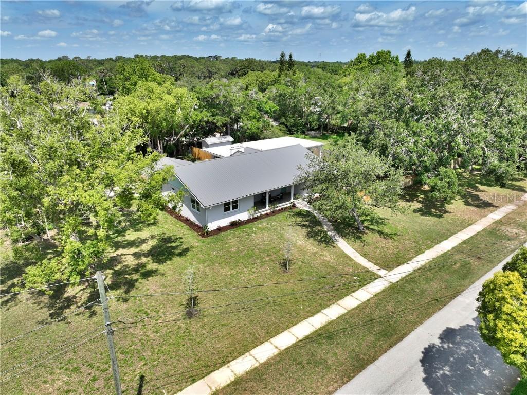 1510 Live Oak St., New Smyrna Beach, FL 32168