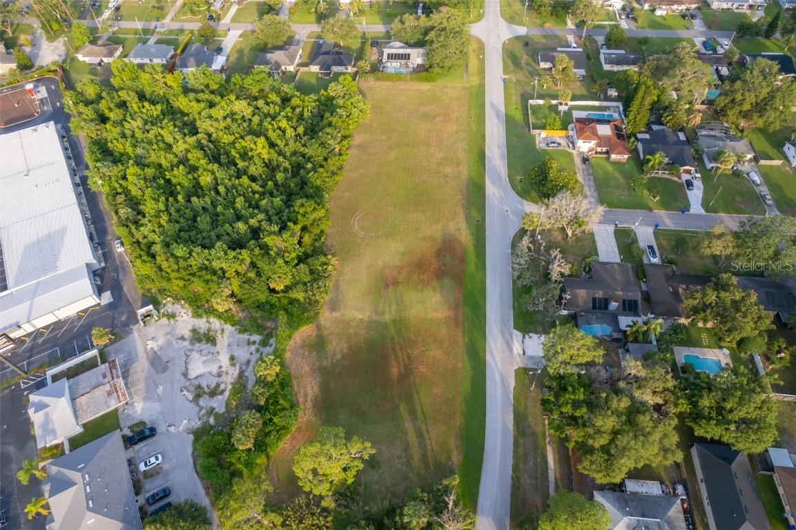 N Texas Ave., Tavares, FL 32778