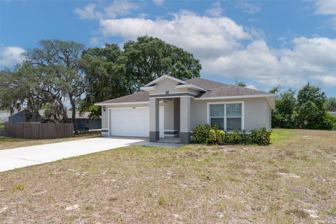 2044 Hillview Cir., Deltona, FL 32738