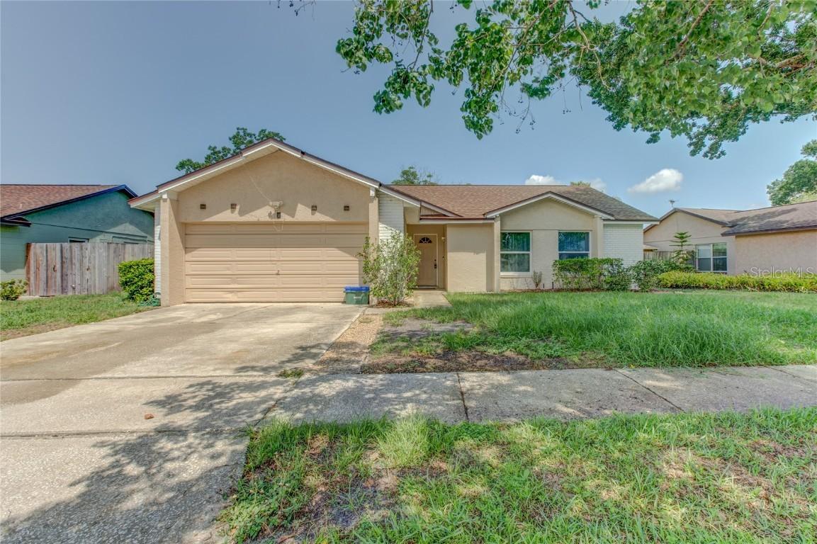 324 Sir Lawrence Dr., Sanford, FL 32773