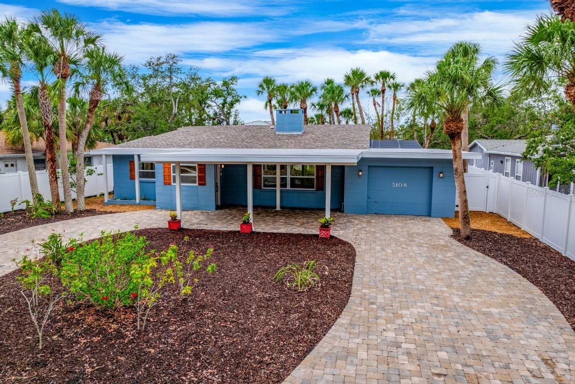 5108 Saint Albans Ave., Siesta Key, FL 34242