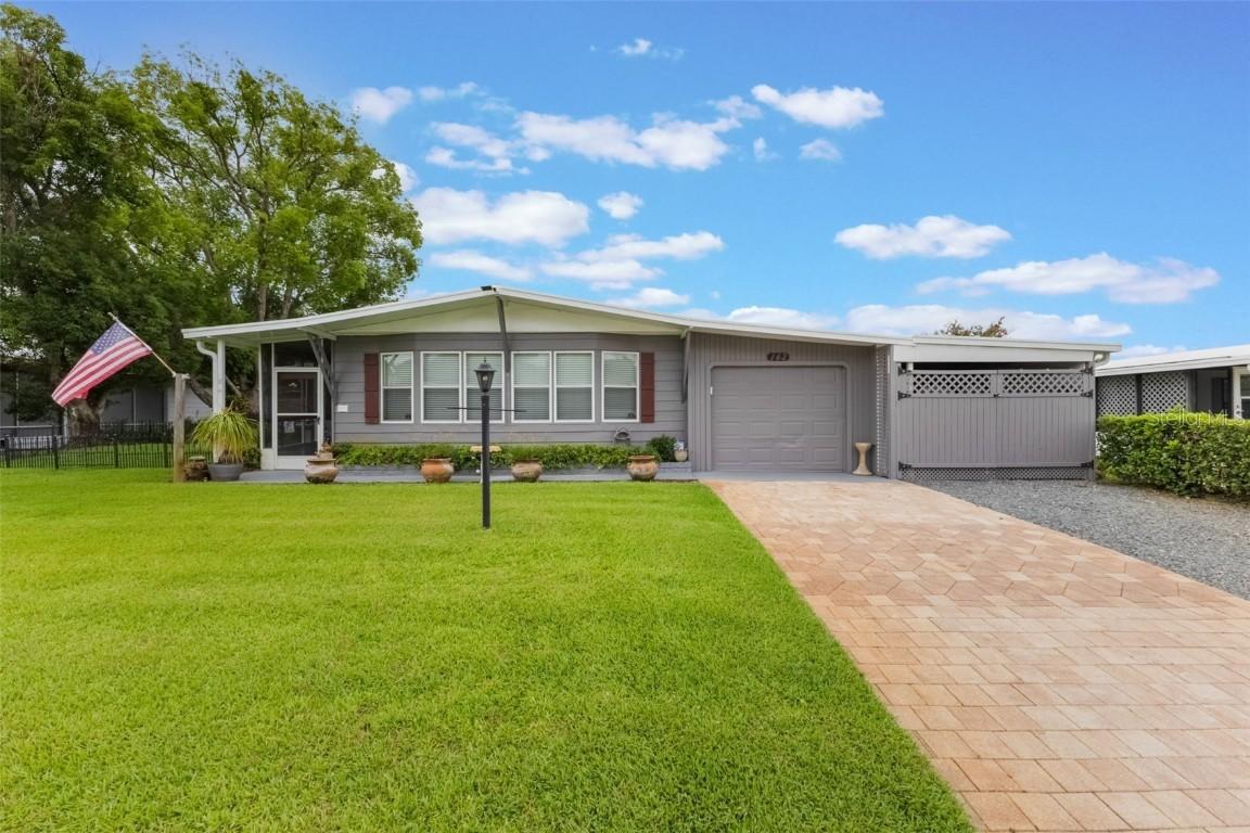 142 Florence Blvd., Debary, FL 32713