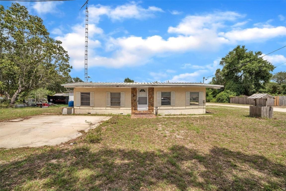 18911 SE 114th St., Ocklawaha, FL 32179
