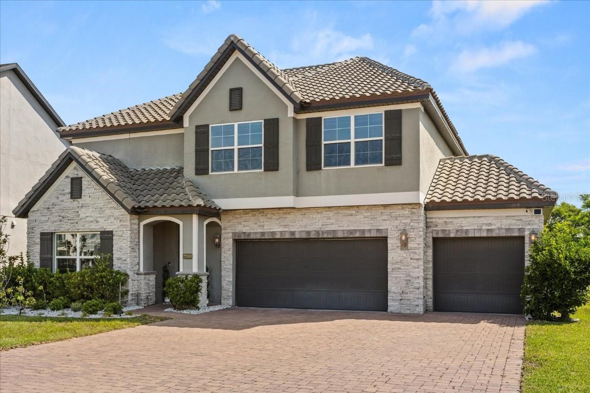 2340 Standing Rock Cir., Oakland, FL 34787