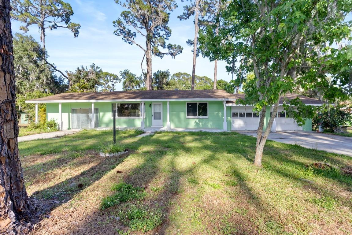 641 Jackson St., Eustis, FL 32726