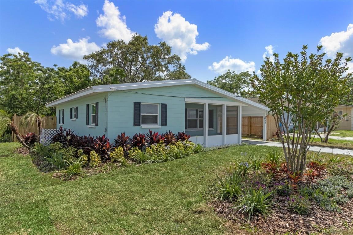 588 Highway 630, Frostproof, FL 33843