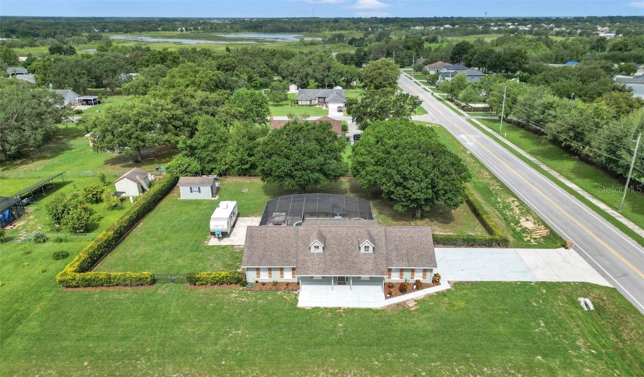 15650 Catherine Cir., Groveland, FL 34736