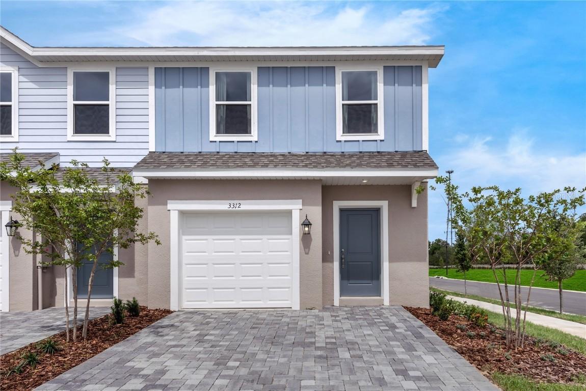 3348 Thicket St., Tavares, FL 32778