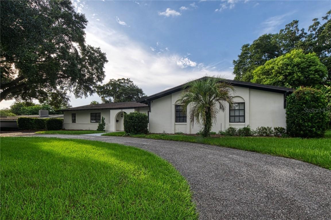 1809 Pepperidge Dr., Orlando, FL 32806
