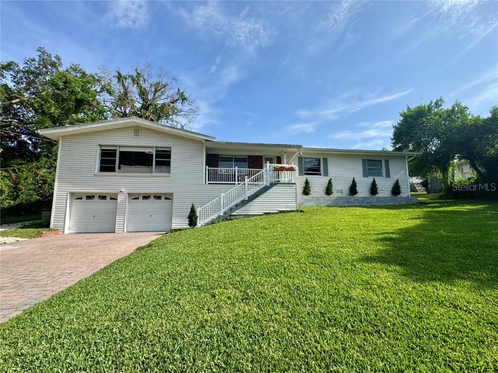 3702 Mirror Lake Dr., Apopka, FL 32703