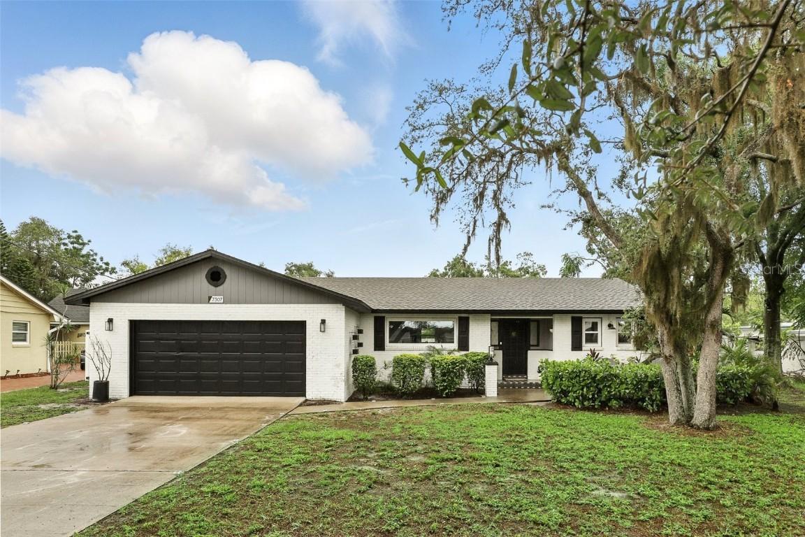 7307 Grace Rd., Orlando, FL 32819