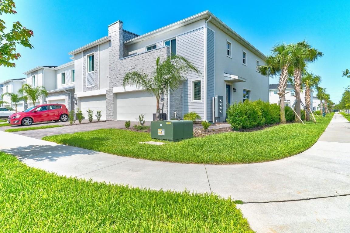 224 Nine Iron Dr., Davenport, FL 33896