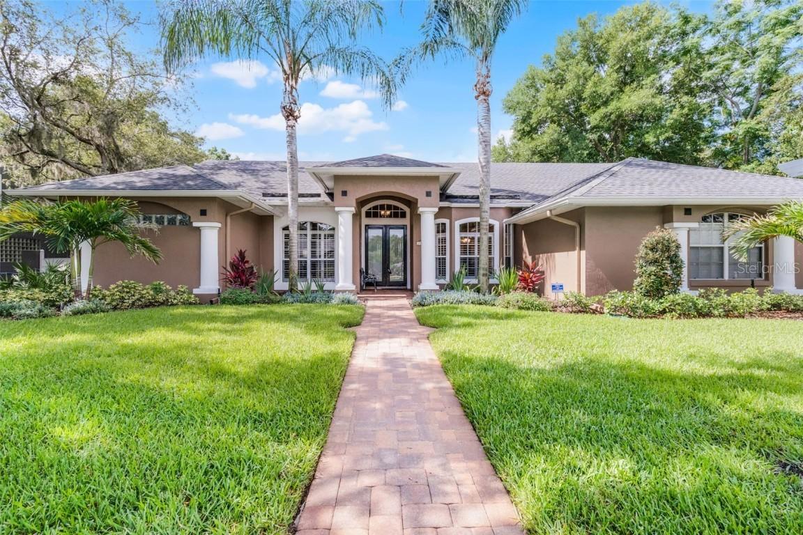 831 Royalwood Ln., Oviedo, FL 32765
