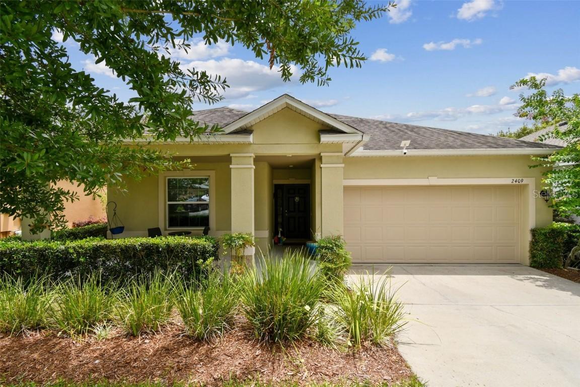 2409 Martins Run, Tavares, FL 32778