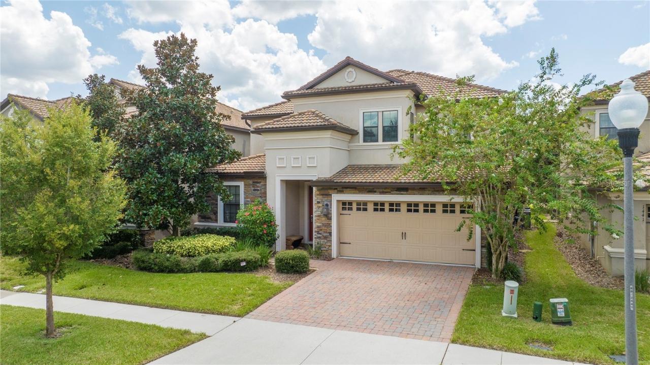 1439 Moon Valley Dr., Davenport, FL 33896