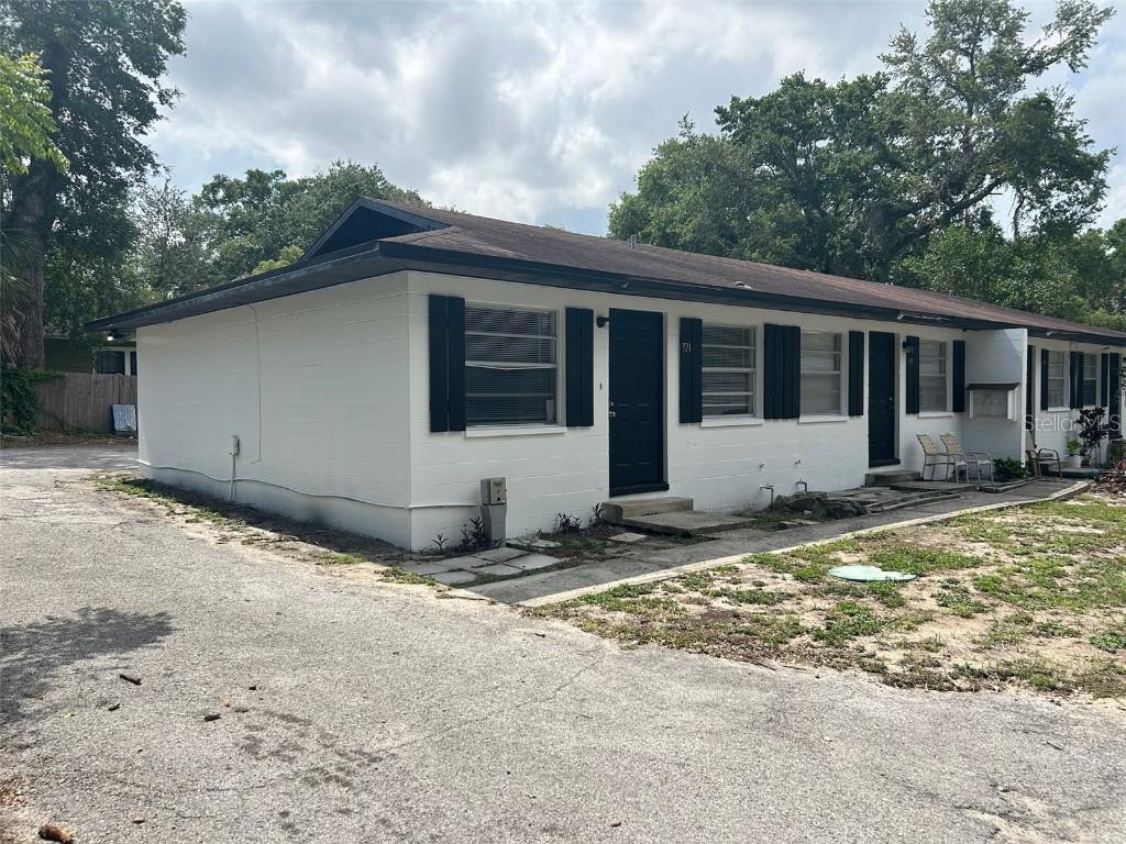 715 Angelina Ln., Lakeland, FL 33801