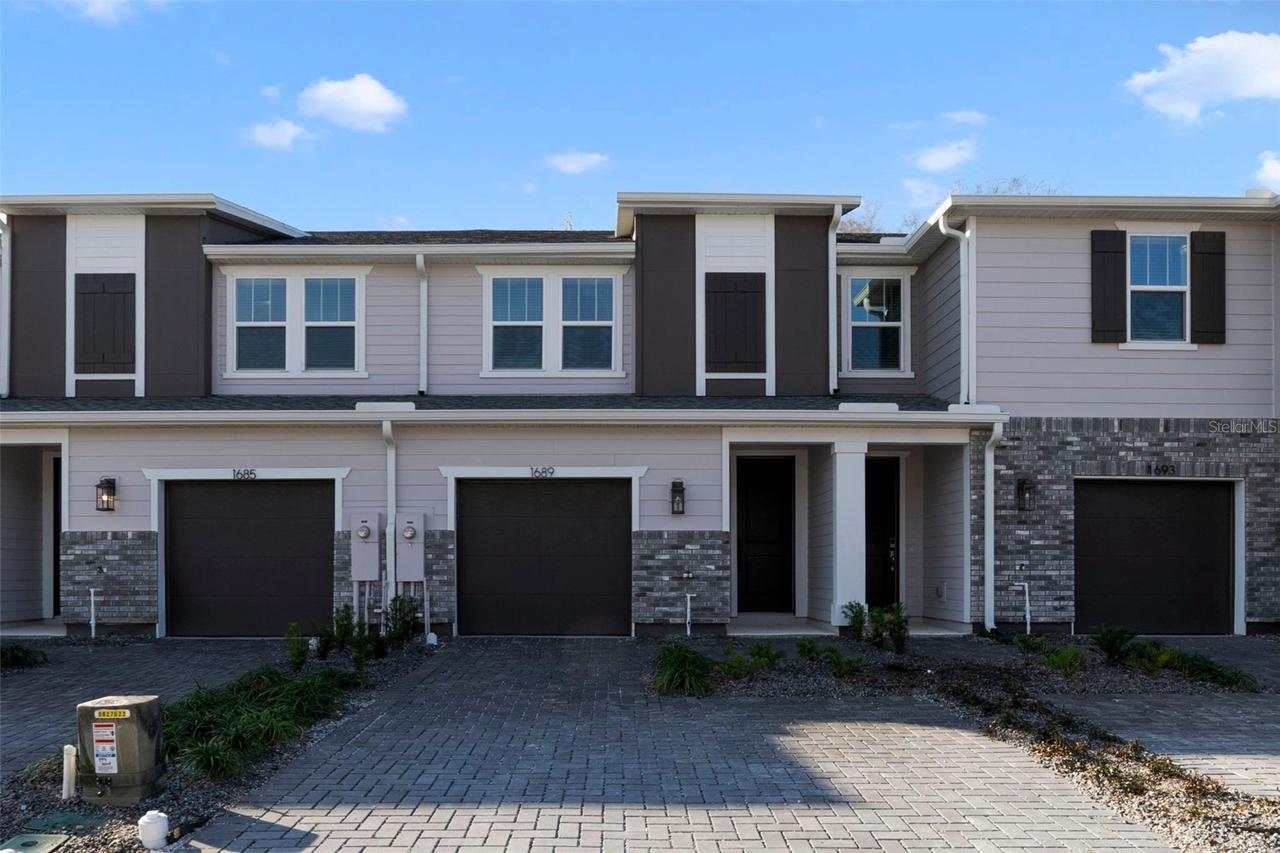 1689 Greenleaf Woods Cove, Oviedo, FL 32765