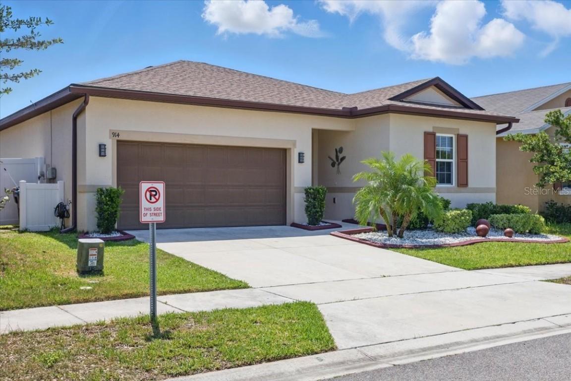 914 Fallon Hills Dr., Haines City, FL 33844