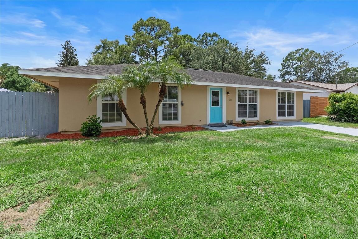 211 Valencia Rd., Debary, FL 32713