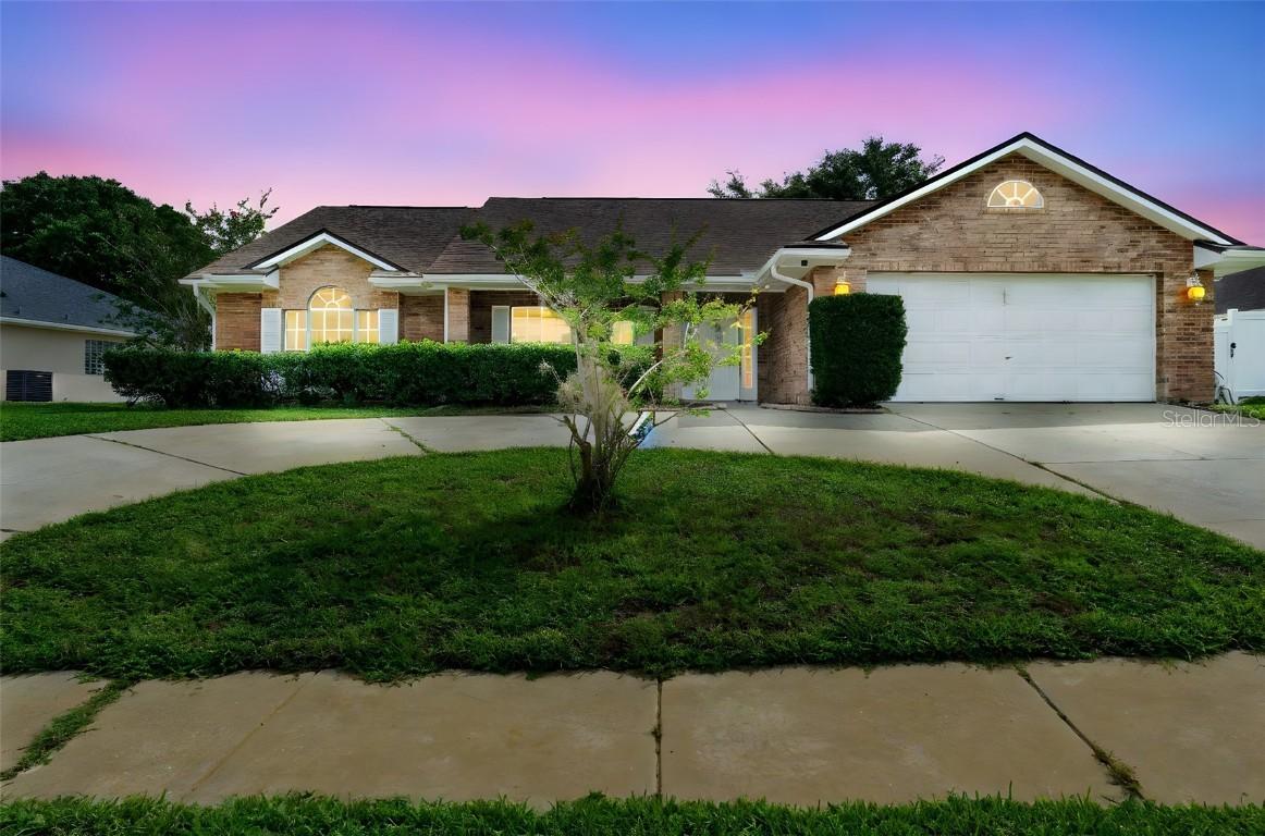40 Hollow Pine Dr., Debary, FL 32713