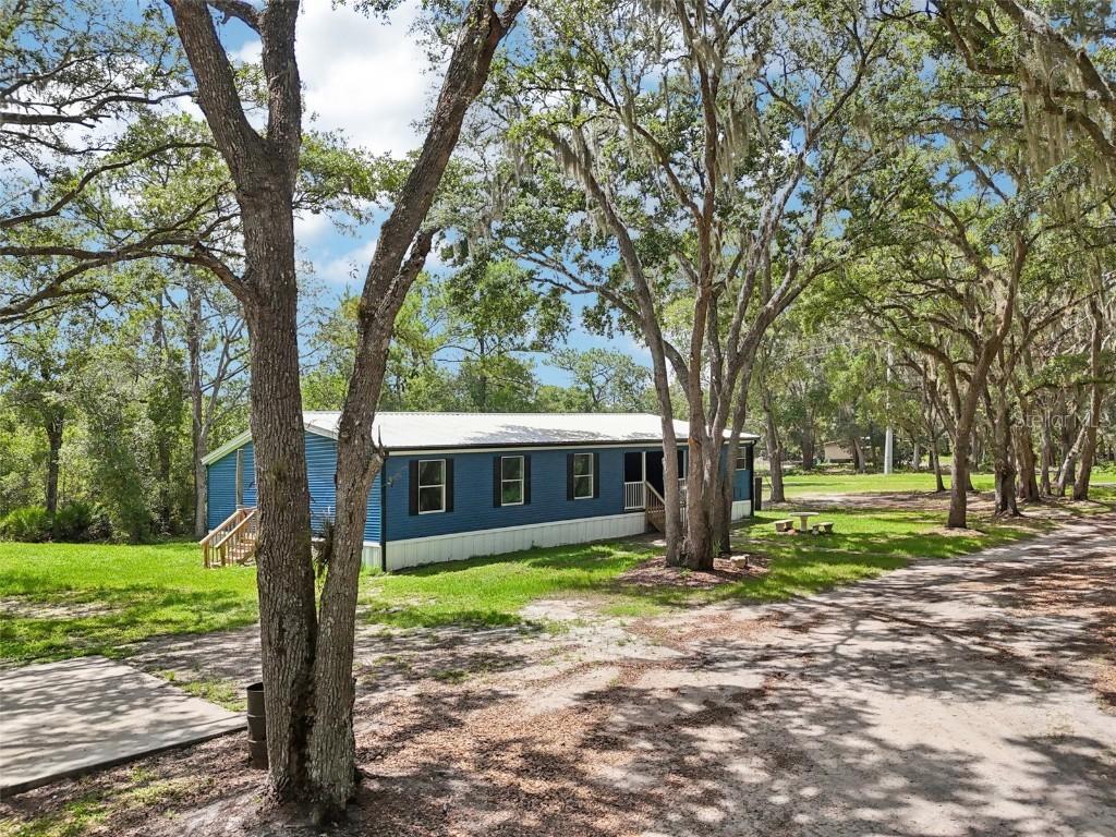 1235 Arapaho Tr., Geneva, FL 32732