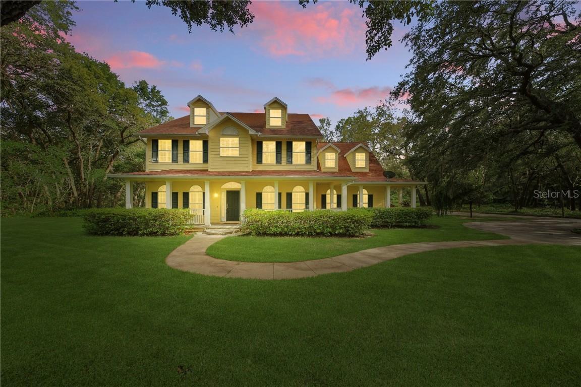 4200 Joslyn Ln., Lady Lake, FL 32159