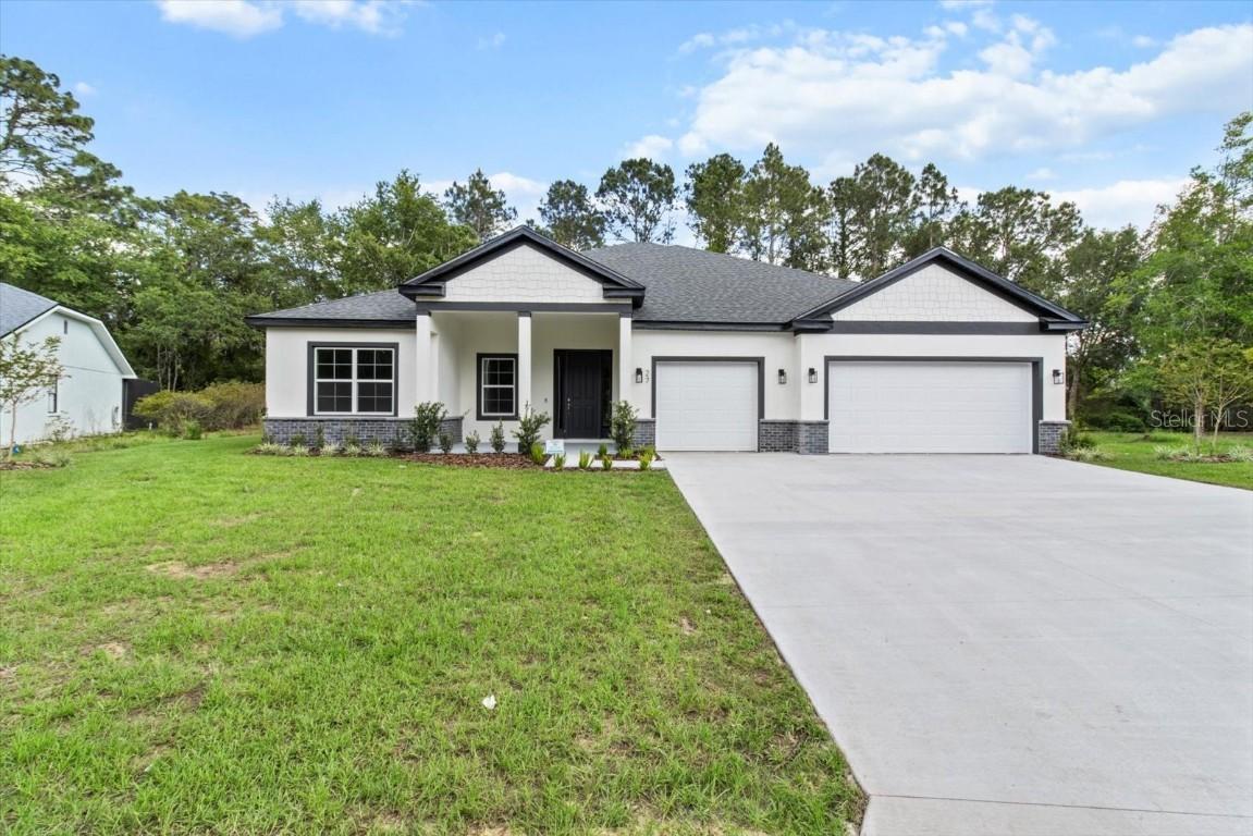 27 Sycamore Ct., Homosassa, FL 34446