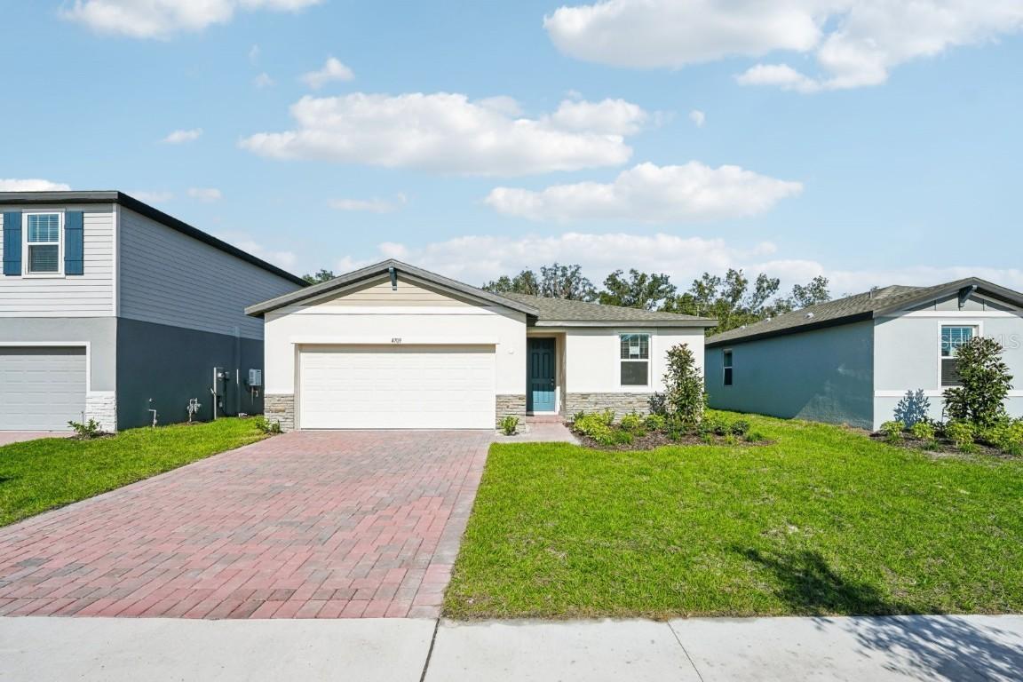 4709 Jasmine Cir., Leesburg, FL 34748