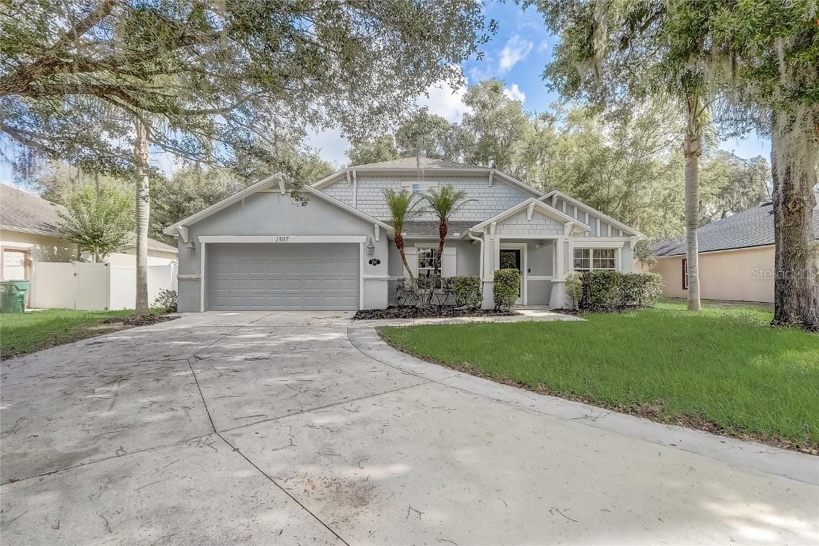 1307 Pup Fish Ln., Deland, FL 32724