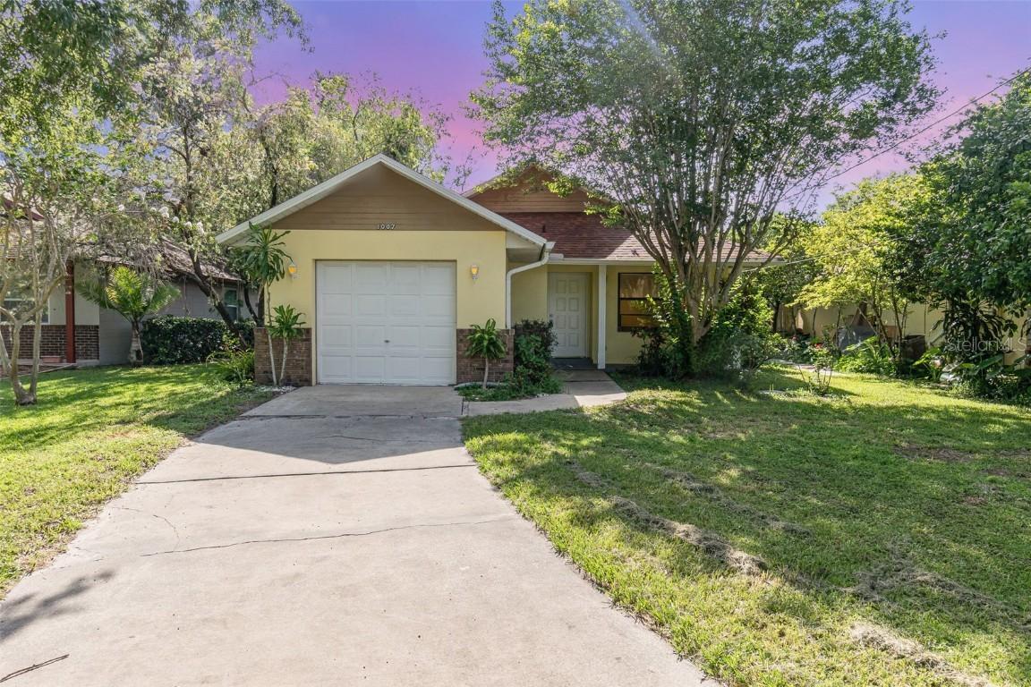 1007 Glendale St., Orlando, FL 32807