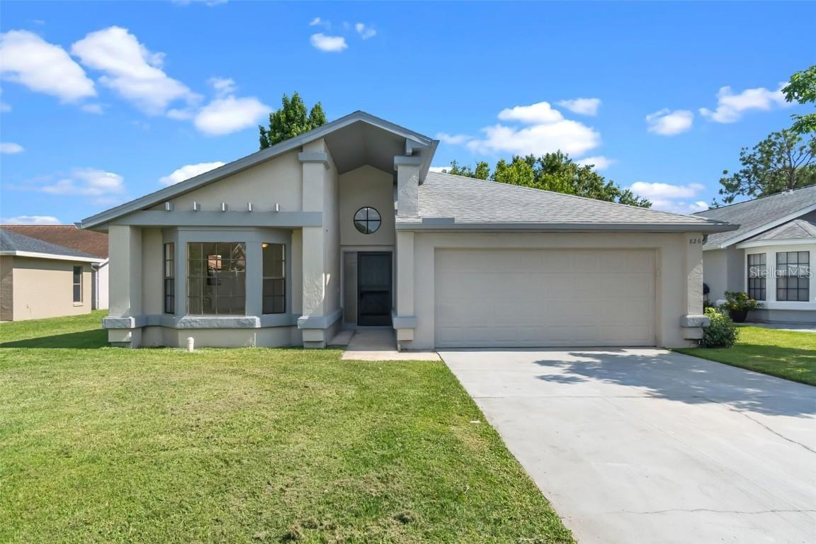 826 Long Bay Ct., Kissimmee, FL 34741