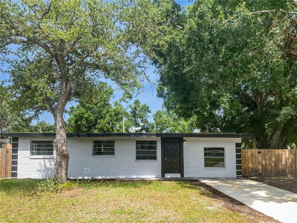 5001 S 88th St., Tampa, FL 33619