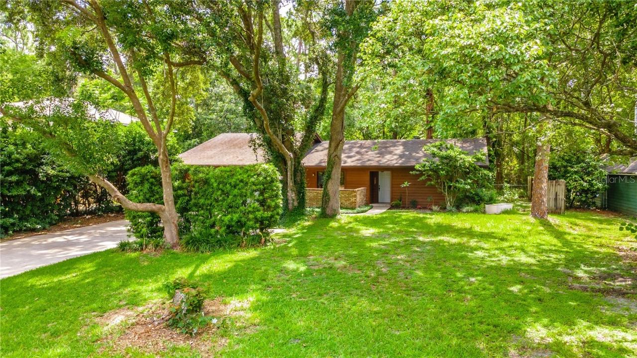 109 Poinciana Ln., Deltona, FL 32738