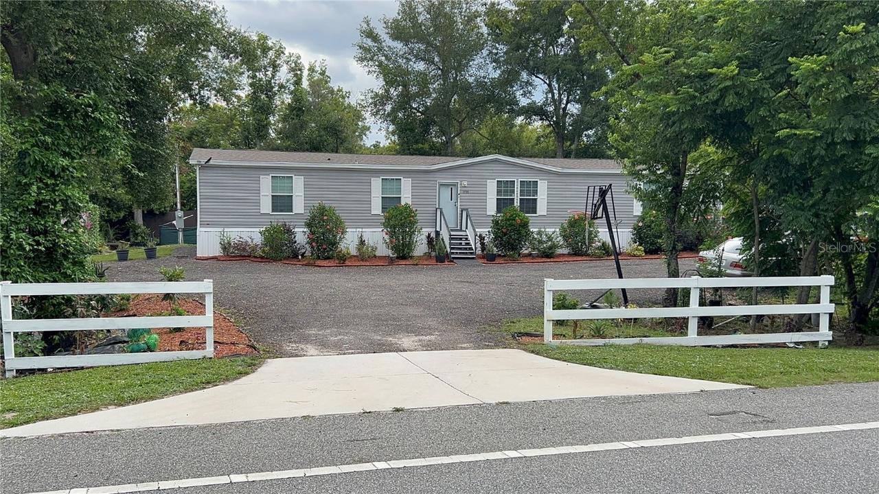31701 State Road 44, Eustis, FL 32736
