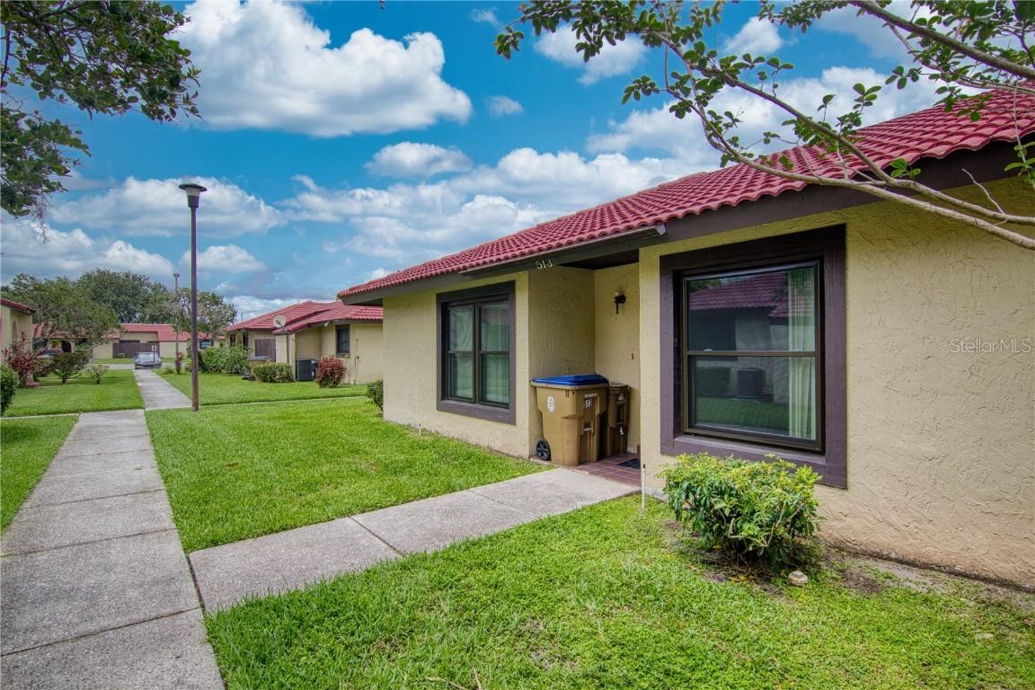 513 Hunter Cir., Kissimmee, FL 34758