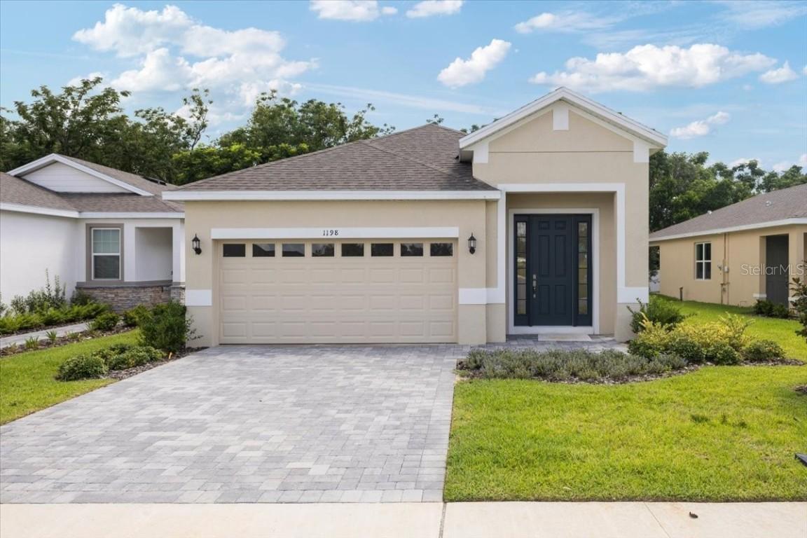 1198 Atlantic Ave., Fruitland Park, FL 34731