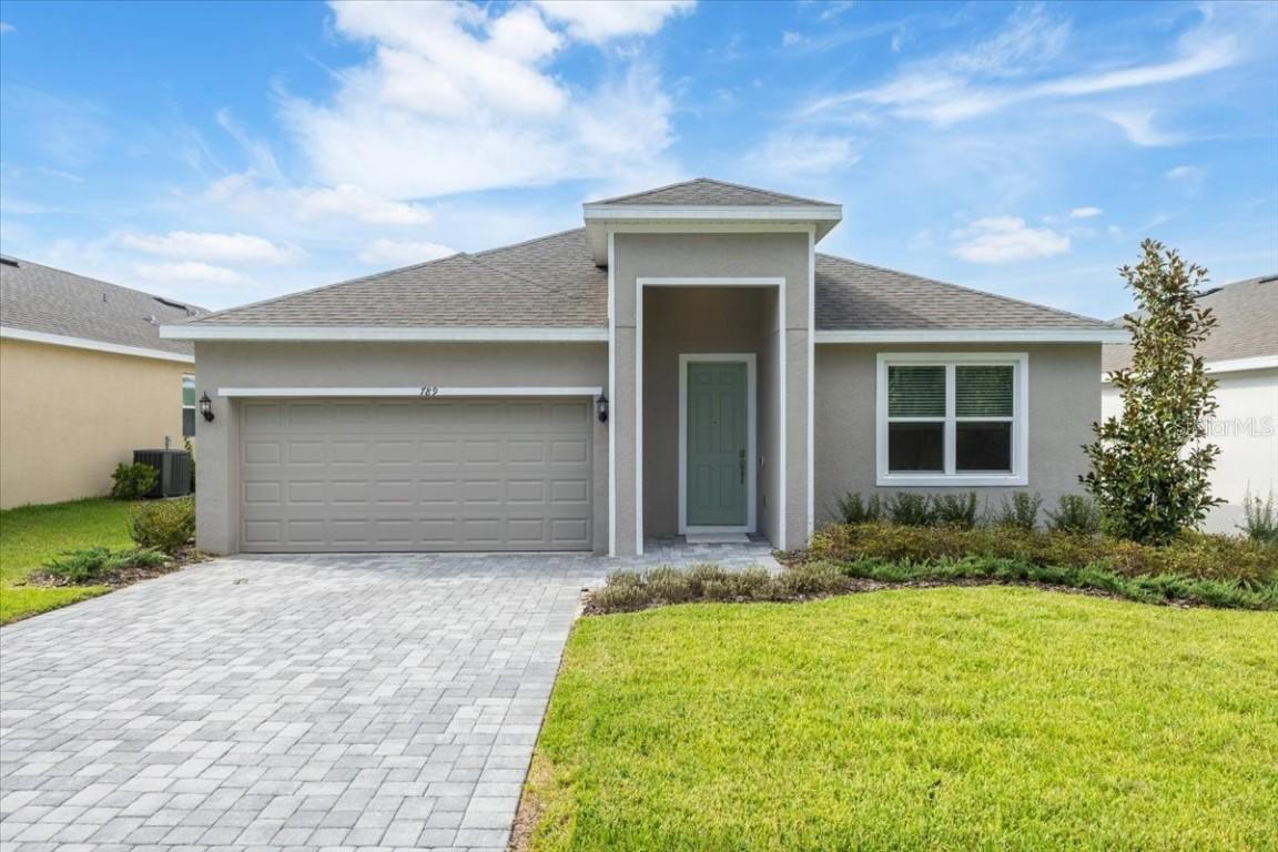789 Lemon Ave., Fruitland Park, FL 34731