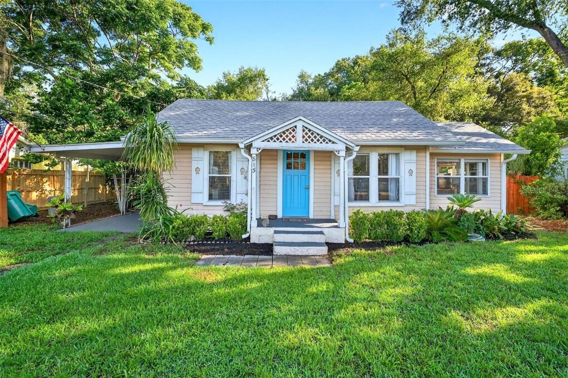 815 E 11th Ave., Mount Dora, FL 32757
