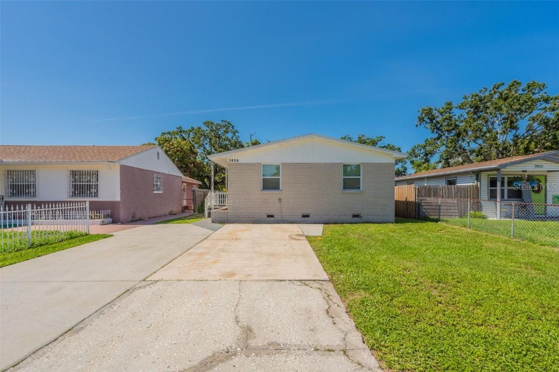 3850 11th Ave., St Petersburg, FL 33711