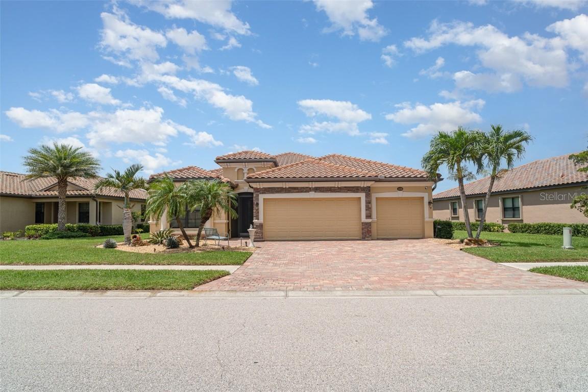 20323 Granlago Dr., Venice, FL 34293