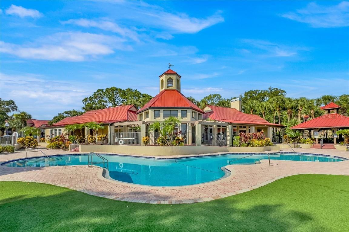 236 Afton Sq. #207, Altamonte Springs, FL 32714