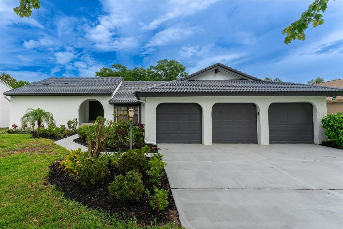 6019 Crystal View Dr., Orlando, FL 32819