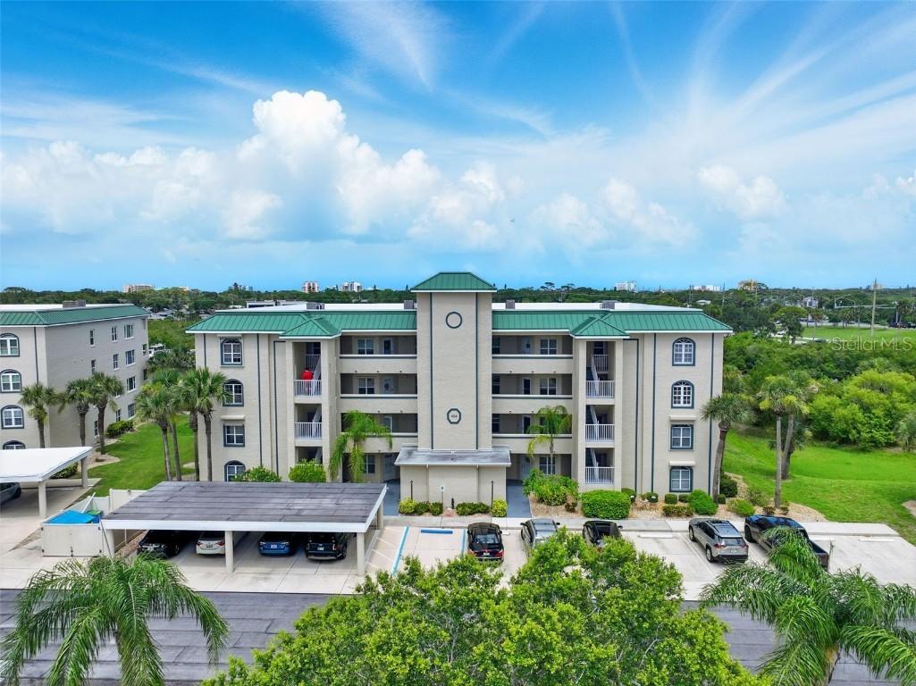 426 Bouchelle Dr. #202, New Smyrna Beach, FL 32169