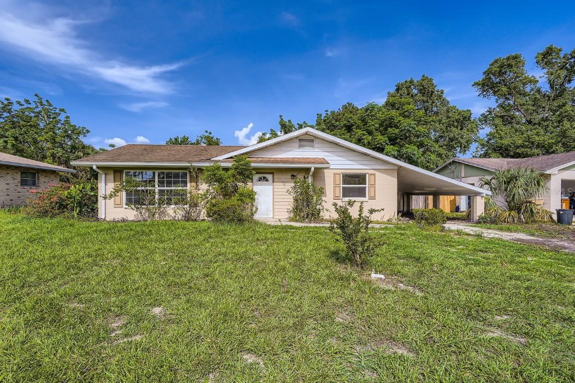 830 N Sunset Dr., Mount Dora, FL 32757