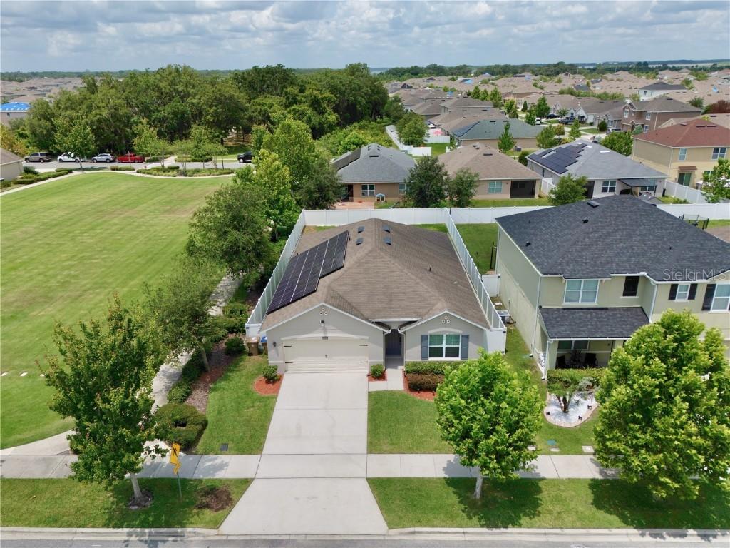 1565 Diamond Loop Dr., Kissimmee, FL 34744