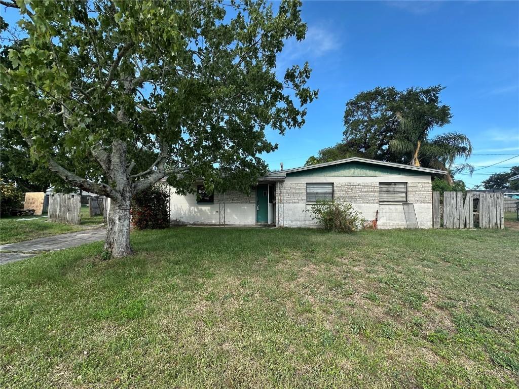 1076 Madrid Rd., Rockledge, FL 32955