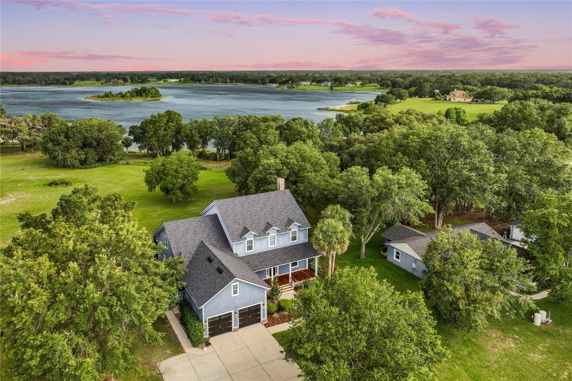 16610 County Line Rd., Umatilla, FL 32784