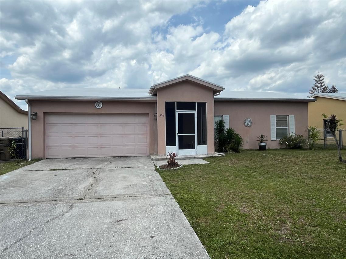 306 Aylesbury Ct., Kissimmee, FL 34758
